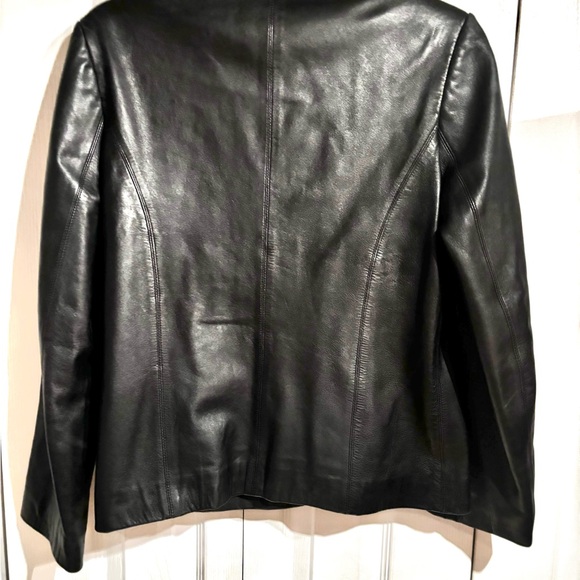 Women’s soft Leather Zip up Jacket - Picture 4 of 4